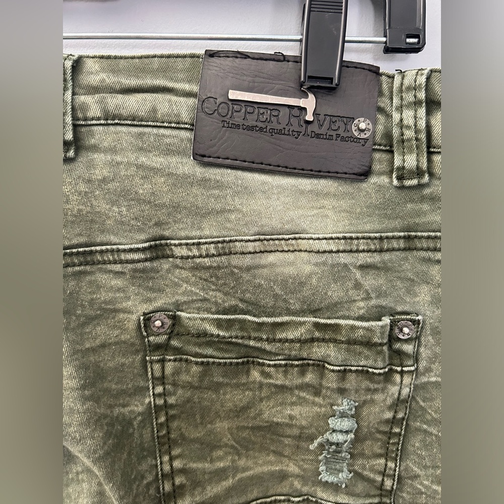 Jeans - Picture 3 of 4